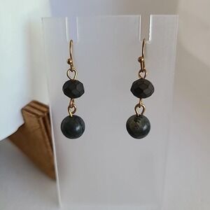 Dangle Earrings Gray Stone Beads‎ Gold Tone Accents Women's Jewelry